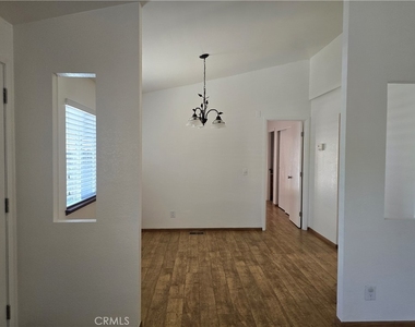 2510 Bridle Trail - Photo Thumbnail 15