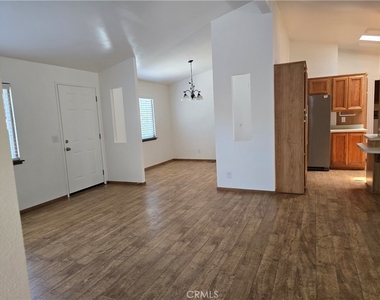 2510 Bridle Trail - Photo Thumbnail 13