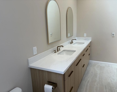 1821 Wilton Road - Photo Thumbnail 19