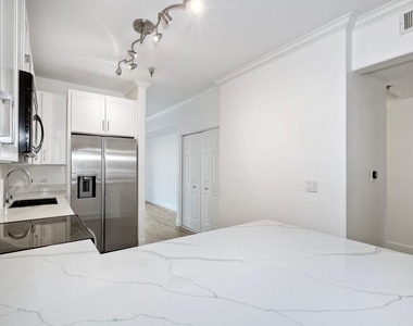 1643 6th Avenue - Photo Thumbnail 8