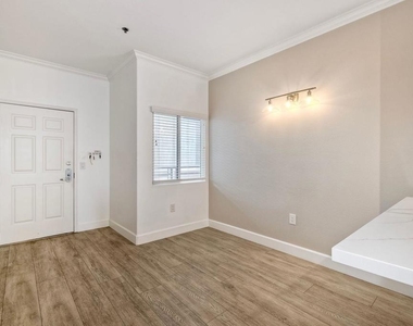 1643 6th Avenue - Photo Thumbnail 4