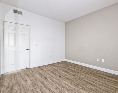 1643 6th Avenue - Photo Thumbnail 27