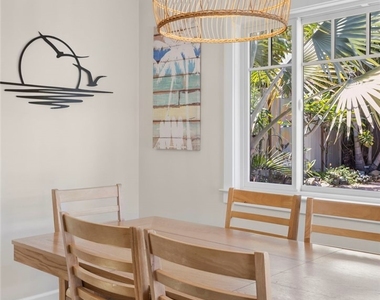 142 E Glaucus St - Photo Thumbnail 12