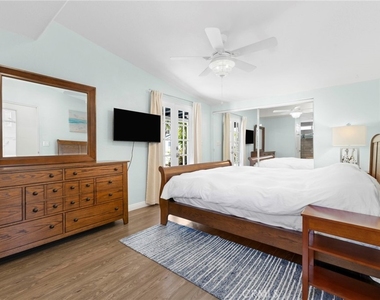 142 E Glaucus St - Photo Thumbnail 13