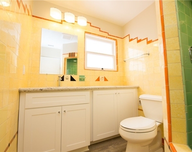711 W 6th Street - Photo Thumbnail 10