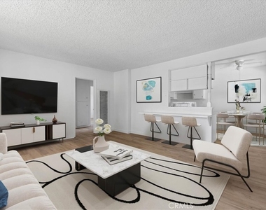 5351 Maitland Ave., Unit 3 Street - Photo Thumbnail 5