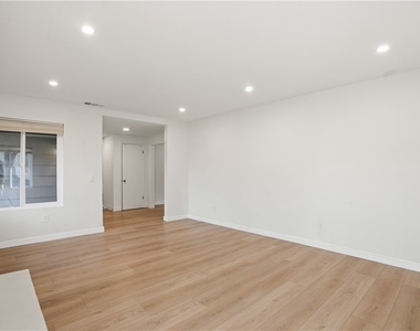 1185 La Subida Court - Photo Thumbnail 15