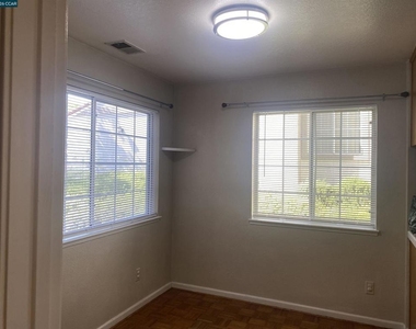 4324 Conejo Dr - Photo Thumbnail 9