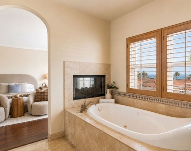 23963 De Ville Way - Photo Thumbnail 20