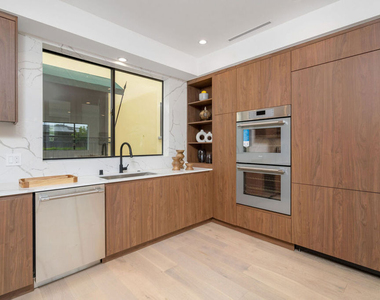 4326 Serene Place - Photo Thumbnail 4