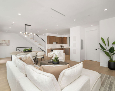 4326 Serene Place - Photo Thumbnail 10