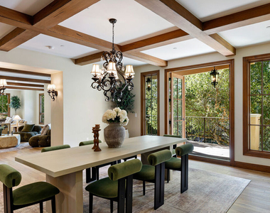 3911 Oeste Avenue - Photo Thumbnail 11