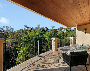 3911 Oeste Avenue - Photo Thumbnail 27
