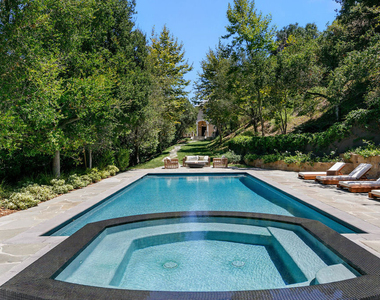 3911 Oeste Avenue - Photo Thumbnail 42