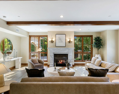 3911 Oeste Avenue - Photo Thumbnail 8
