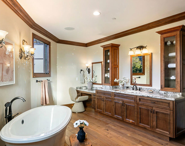 3911 Oeste Avenue - Photo Thumbnail 22