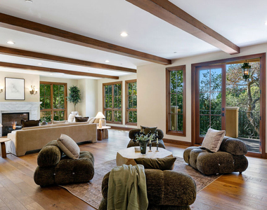 3911 Oeste Avenue - Photo Thumbnail 9