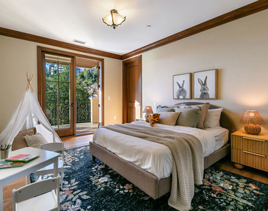 3911 Oeste Avenue - Photo Thumbnail 26