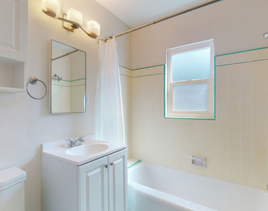 11284 Montana Avenue - Photo Thumbnail 9