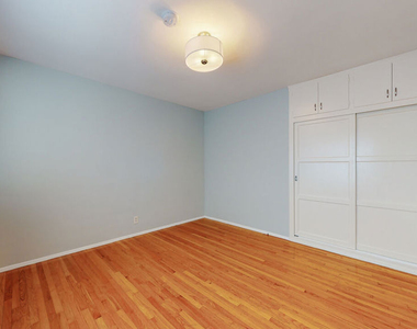 11284 Montana Avenue - Photo Thumbnail 7