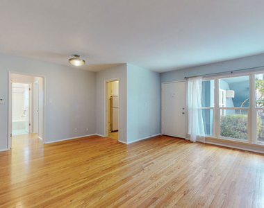11284 Montana Avenue - Photo Thumbnail 2