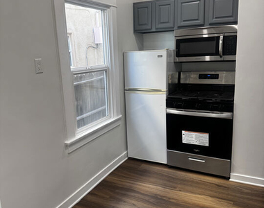 5347 Monroe Street - Photo Thumbnail 5