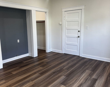 5347 Monroe Street - Photo Thumbnail 3