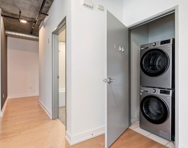 645 W 9th Street - Photo Thumbnail 24