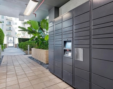 645 W 9th Street - Photo Thumbnail 30