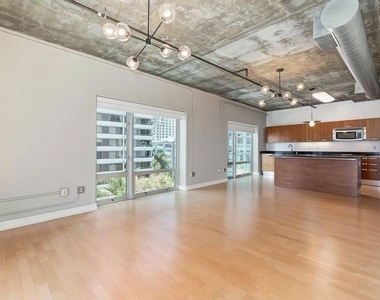 645 W 9th Street - Photo Thumbnail 6