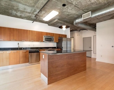 645 W 9th Street - Photo Thumbnail 10
