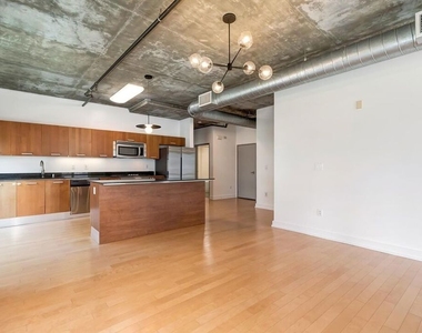 645 W 9th Street - Photo Thumbnail 8