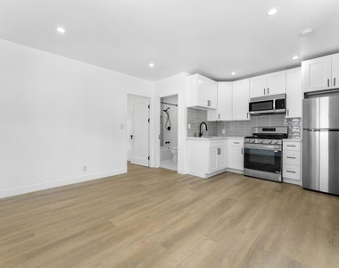 19433 Valerio Street - Photo Thumbnail 6