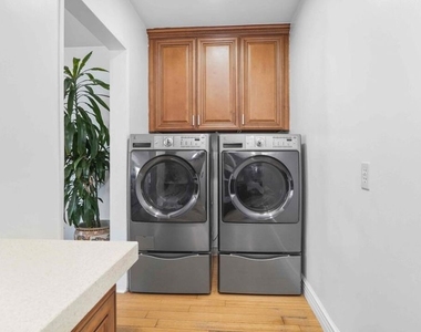 3801 Sutro Avenue - Photo Thumbnail 18