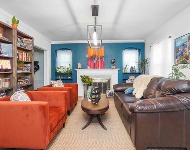 3801 Sutro Avenue - Photo Thumbnail 4