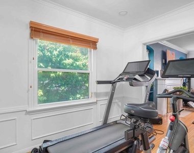 3801 Sutro Avenue - Photo Thumbnail 24