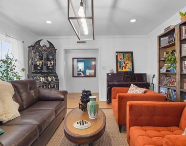 3801 Sutro Avenue - Photo Thumbnail 7