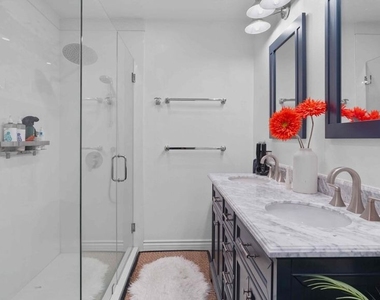 3801 Sutro Avenue - Photo Thumbnail 11