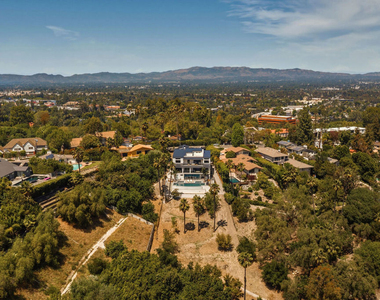 16838 Oak View Drive - Photo Thumbnail 45