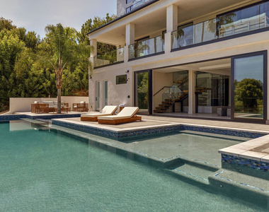 16838 Oak View Drive - Photo Thumbnail 40