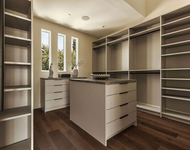 16838 Oak View Drive - Photo Thumbnail 24
