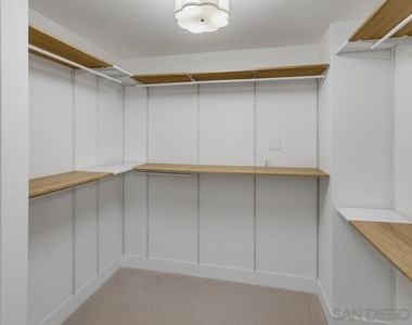 7130 Calabria Ct - Photo Thumbnail 49