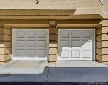 7130 Calabria Ct - Photo Thumbnail 10