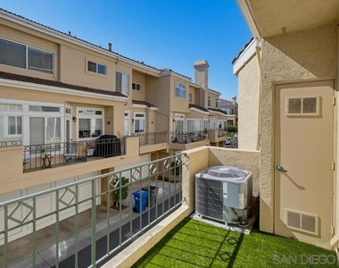 7130 Calabria Ct - Photo Thumbnail 31