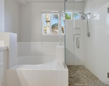 7130 Calabria Ct - Photo Thumbnail 48