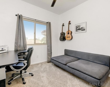 2735 Waterbury Way - Photo Thumbnail 23