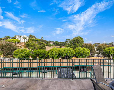 6441 Kanan Dume Road - Photo Thumbnail 13