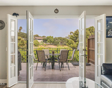 6441 Kanan Dume Road - Photo Thumbnail 11