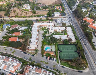 6441 Kanan Dume Road - Photo Thumbnail 30