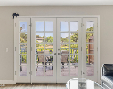 6441 Kanan Dume Road - Photo Thumbnail 10